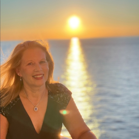 Meet your Posher, Barbara - Picture 1 of 1